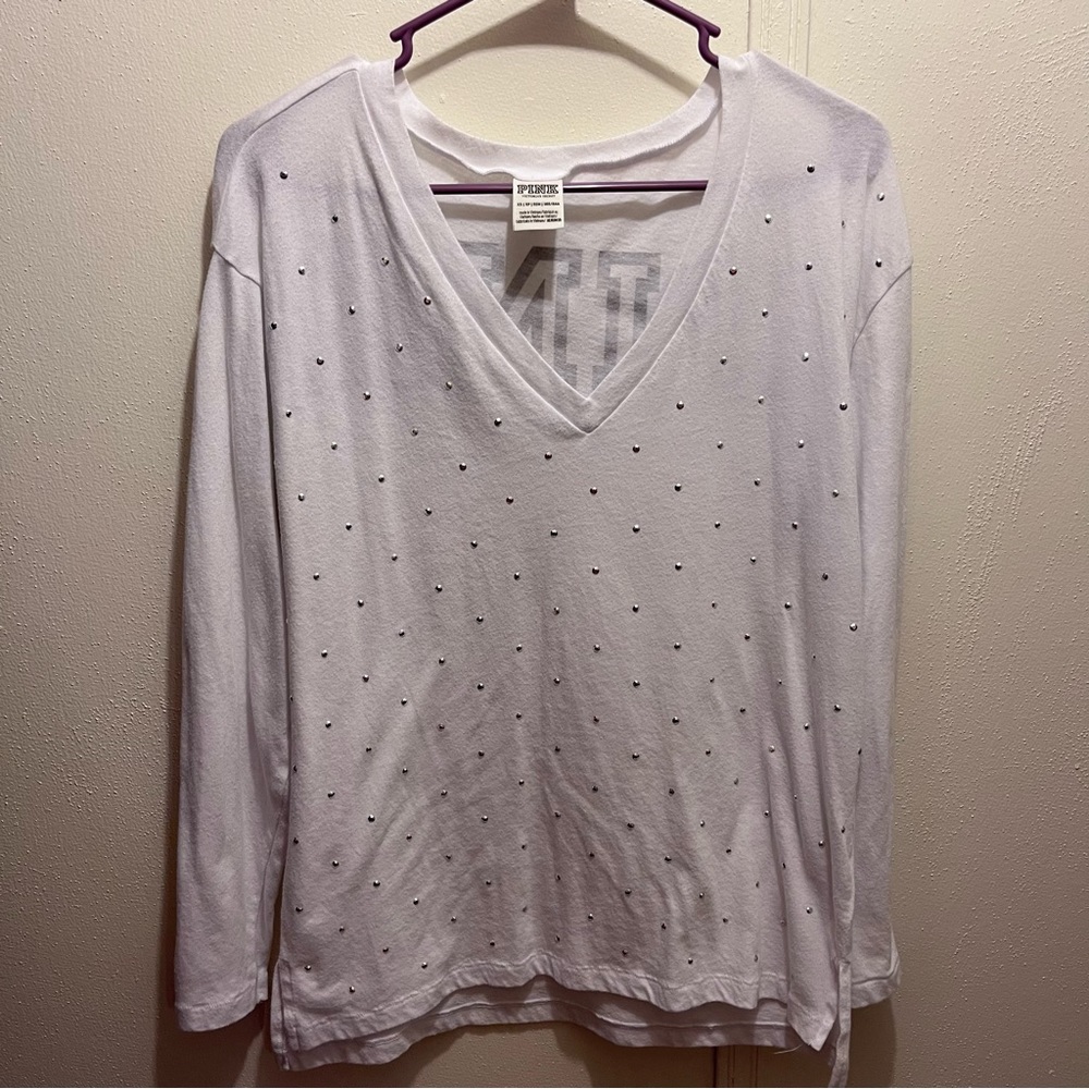 VS Pink V Neck Longsleeve Top w/ Rhinestone Detailing